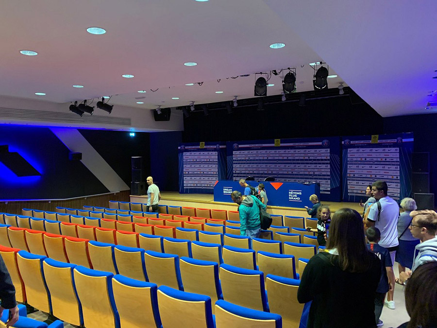 stadion tour PSG parc des princes parijs