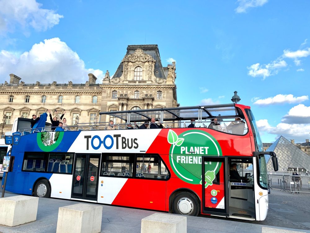 Hop on hop off Stadtrundfahrt in Paris