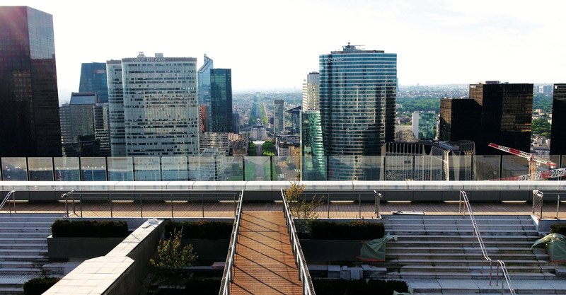 Blick von La Grande Arche auf Paris