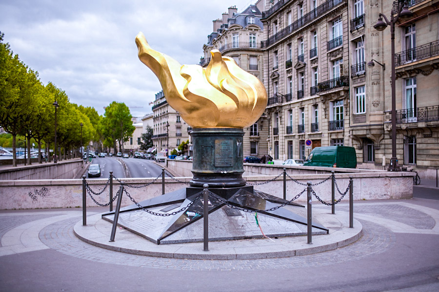 Freiheitsflamme auf dem Place d'Alma