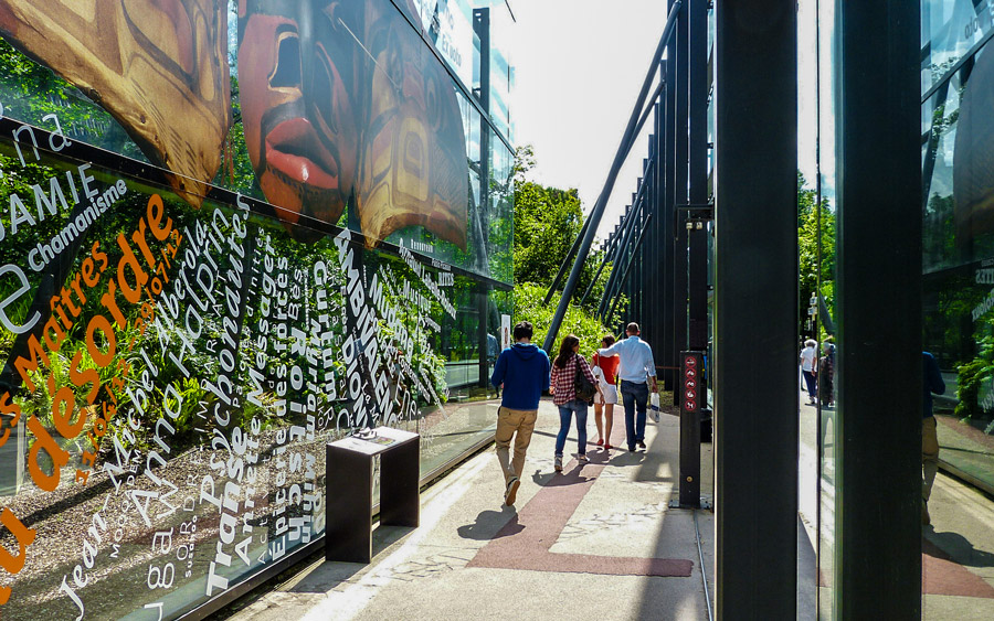 Ingang-Quai-Branly-Museum