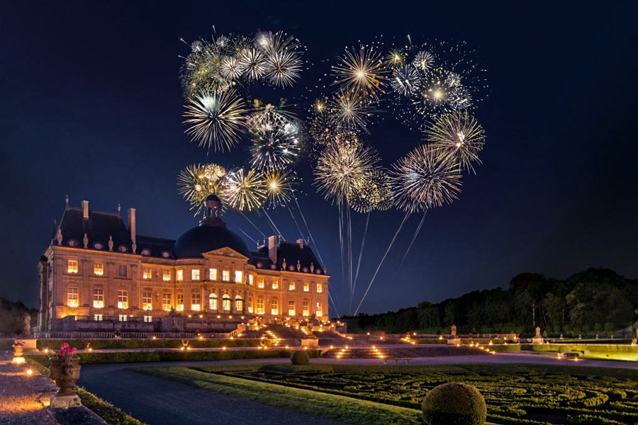 Château de Vaux le Victome Die besten Licht- und Feuerwerkshows in Paris