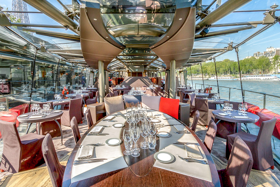 Lunch-Flussfahrt auf der Seine