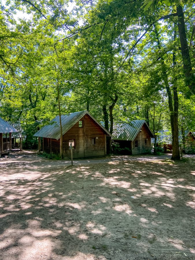 Chalets bei Huttopia Versailles