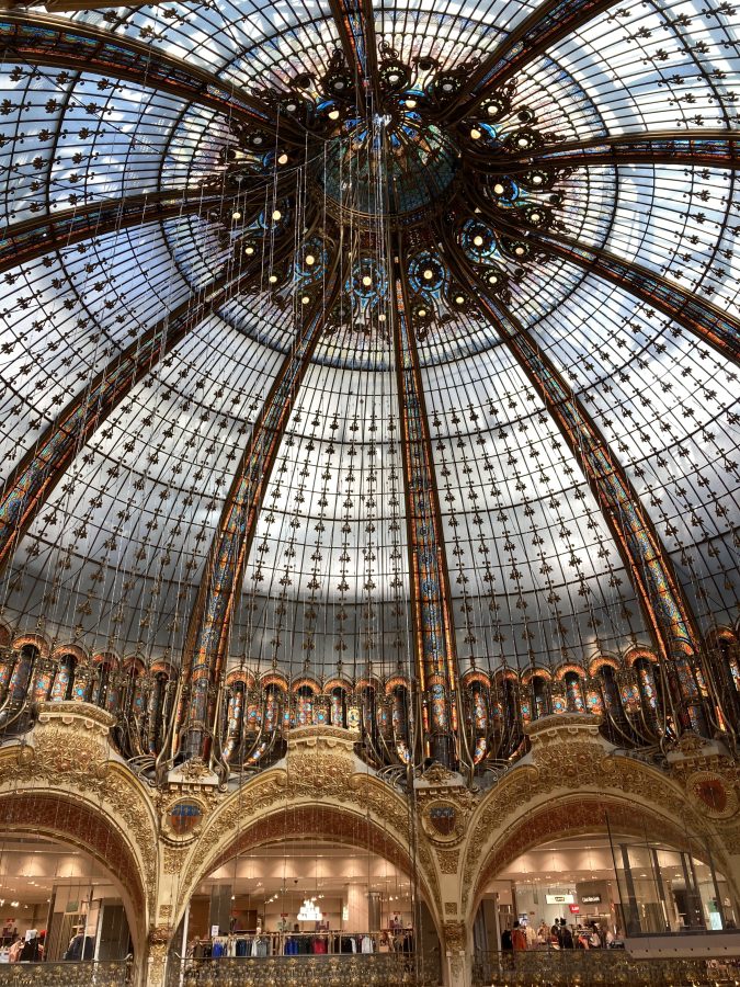 galeries lafayette regen in parijs