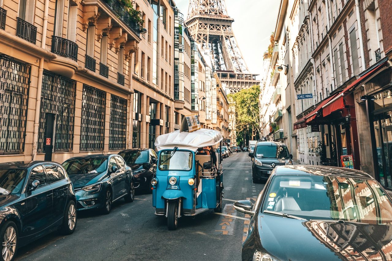 Mit dem Auto nach Paris