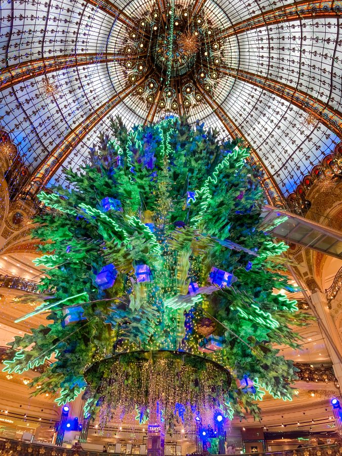 Weihnachtsbaum in den Galeries Lafayette