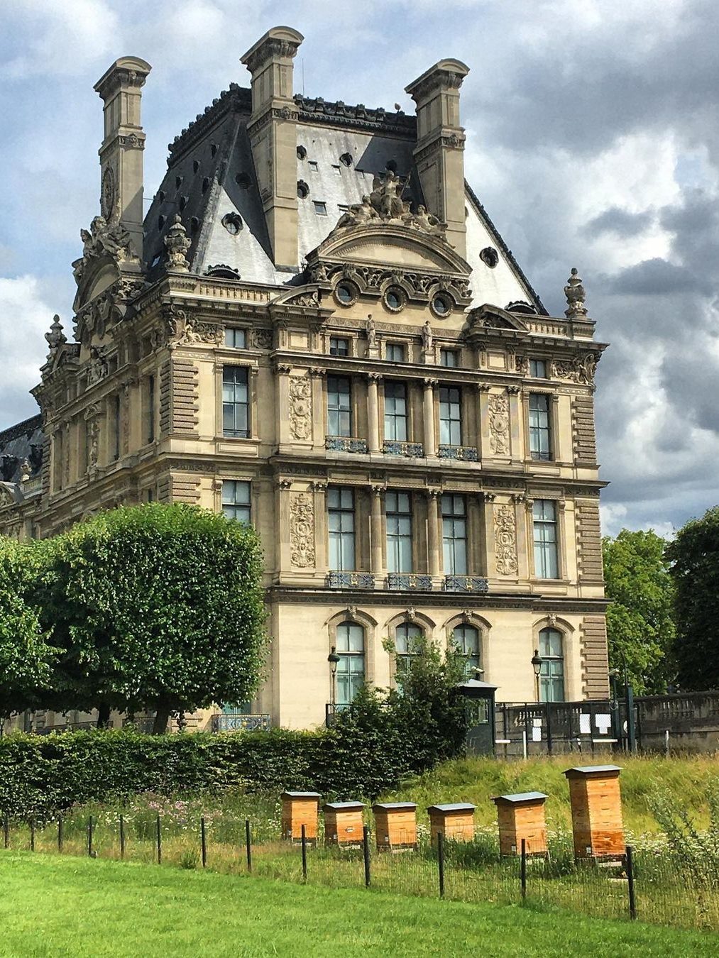 Bienen im Louvre