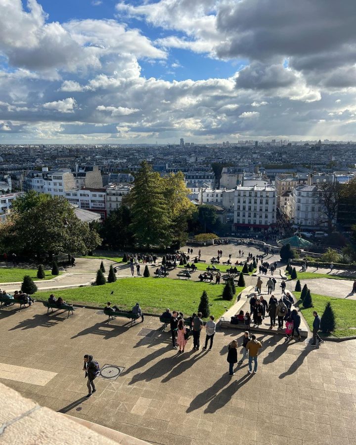 Blick auf die schönsten Kirchen von Paris vom Sacre Coeur aus