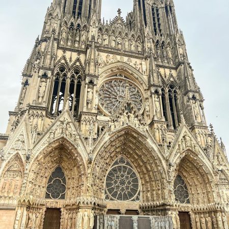 Top berühmte Kirchen in Paris