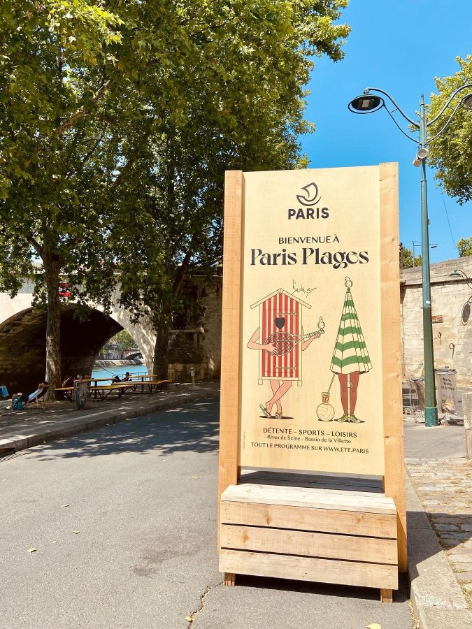 aris Plages – Stadtstrand mit Liegestühlen an der Seine