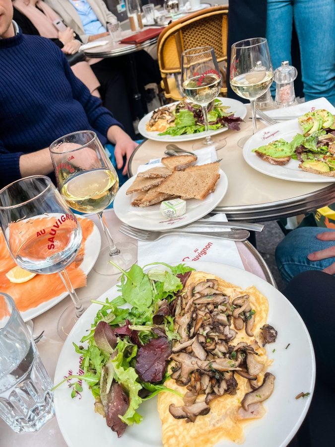 Au Sauvignon Restaurant in Paris